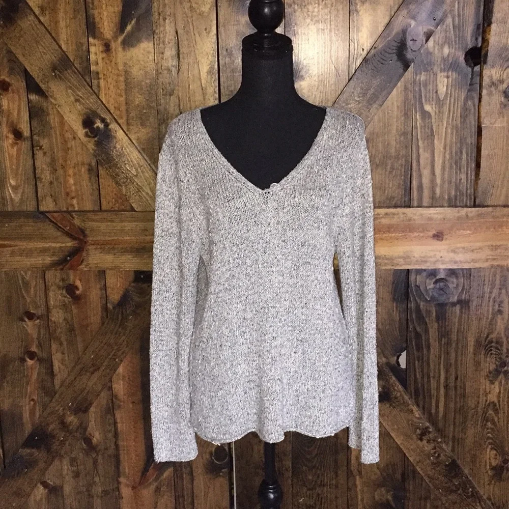 Eileen Fisher 100% silk light blue knit sweater!